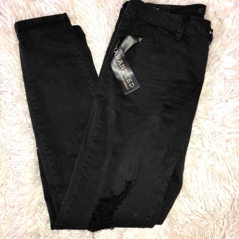 Angel Kiss Ripped Jeans